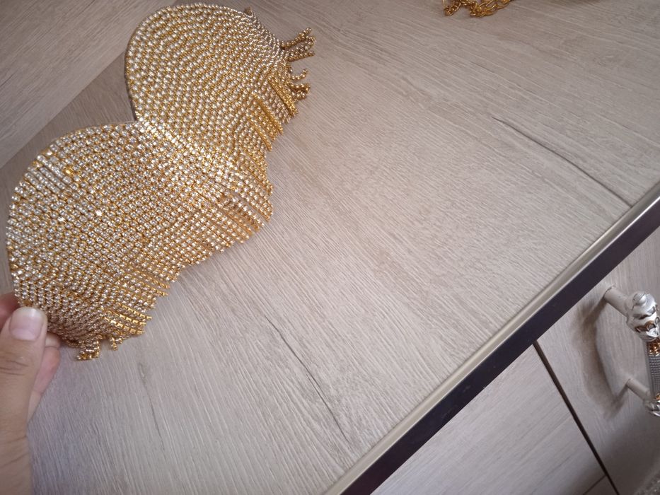 Diademalar kelinlar uchun