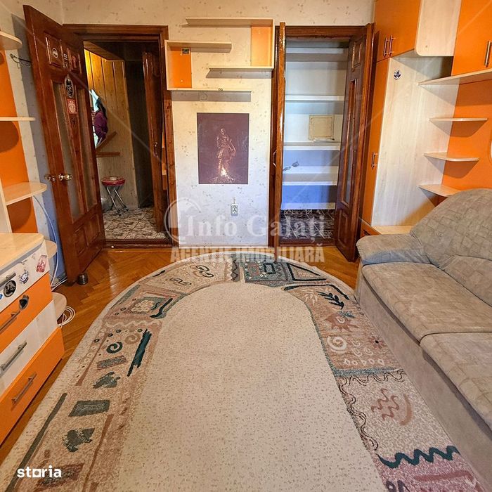 | Apartament cu 4 camere | CENTRU, Fata pe Valuri | 77.000 Euro |