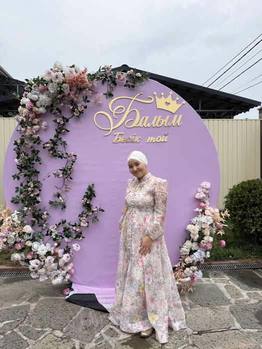 Продаю платье с цветочками !