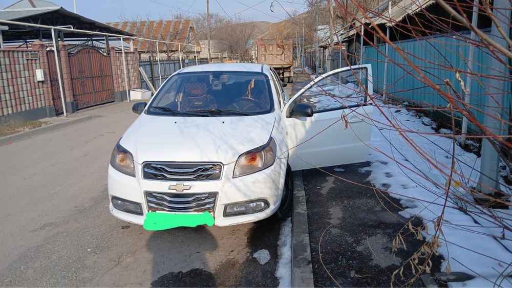 Автомобиль Chevrolet Aveo