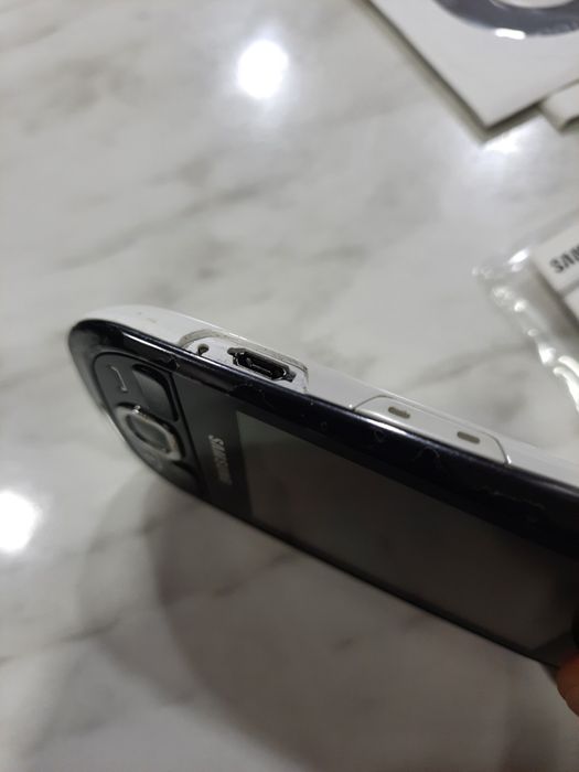 Продаю свой телефон Samsung GT-i5503
