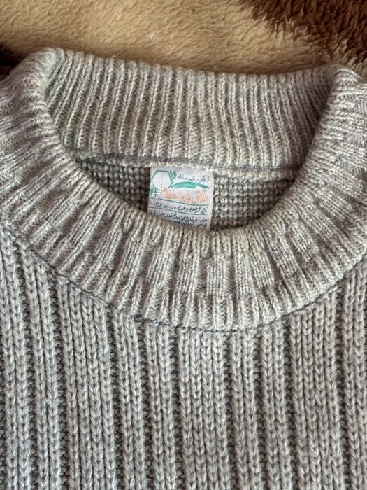 Свитер шерстяной …