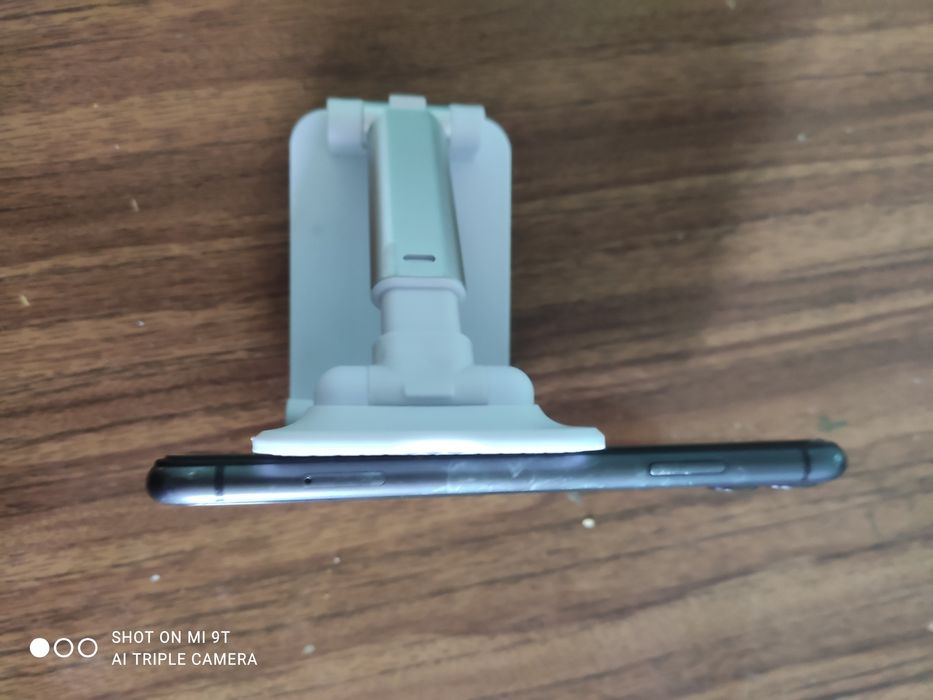 Продам айфон 11 128гб