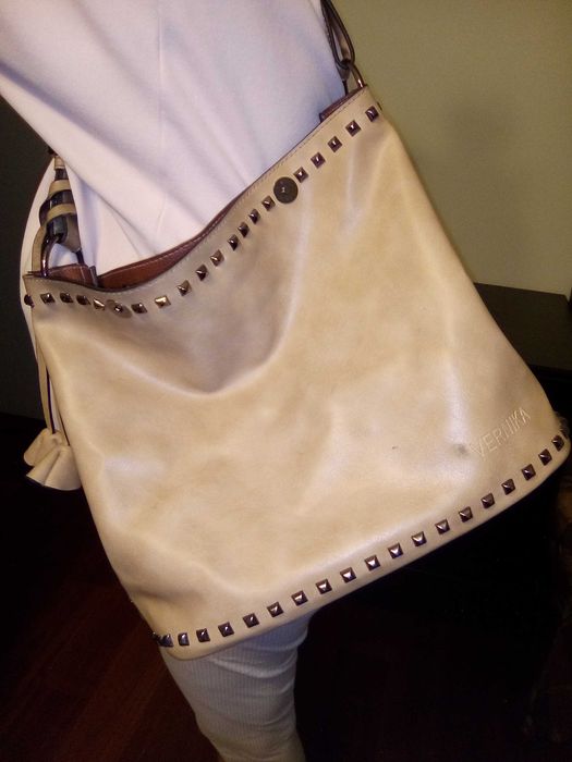 Продавам дамска маркова чанта „VERNIKA”