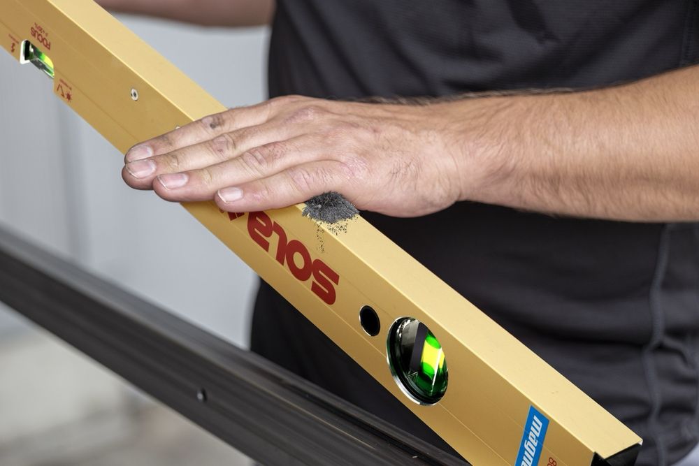 Магнитен алуминиев нивелир SOLA AZM