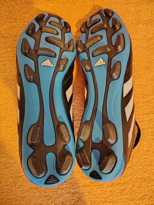 Нови бутонки Adidas Goletto V HG