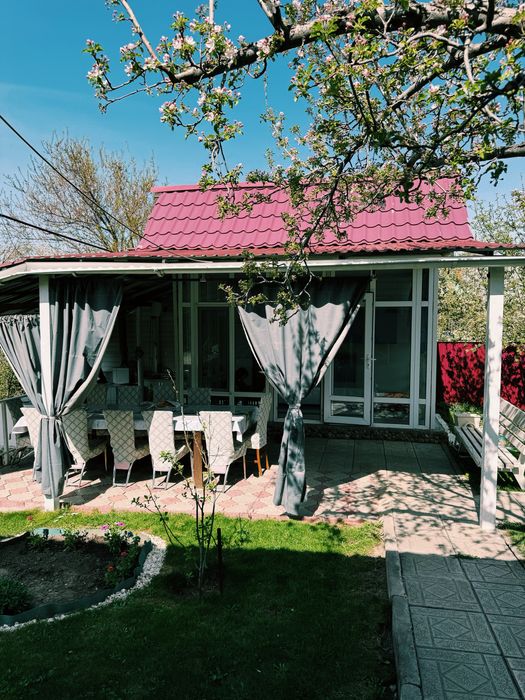 Продам уютную дачу в экологически чистом районе