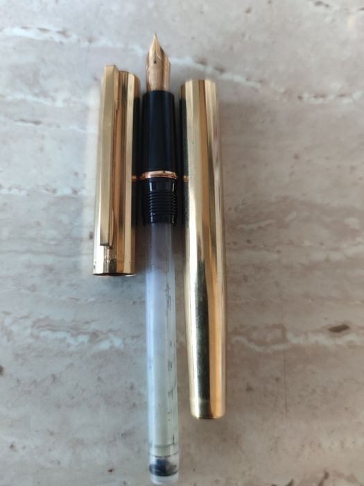 Stilou de colectie Waterman Executive – Placat cu Aur, Penita Aur 18K, Cutie