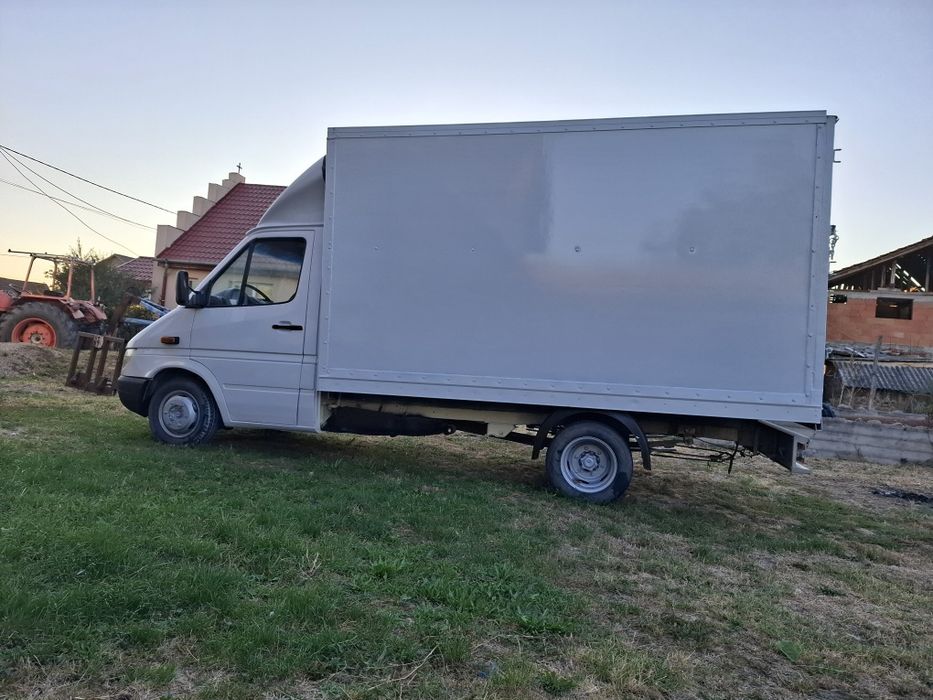 Vând Mercedes sprinter 413 impecabil