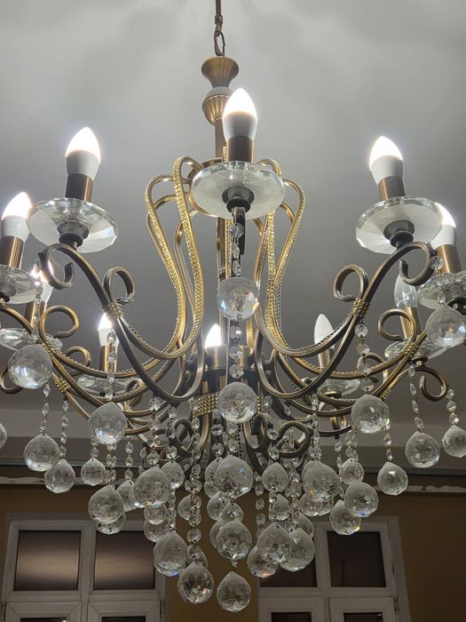 Люстра в зал б/у