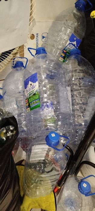 Продаются баклажки 0,5 5литровые и 10 литровые!!!