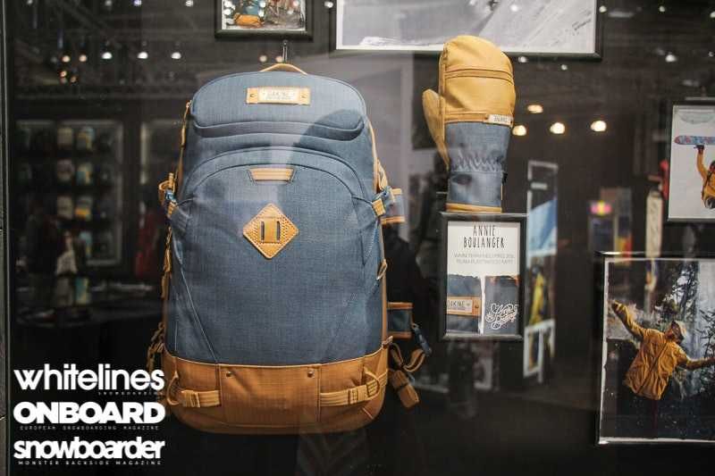 *NOU! Rucsac snowboard / schi DAKINE Heli Pro Annie Boulanger Team