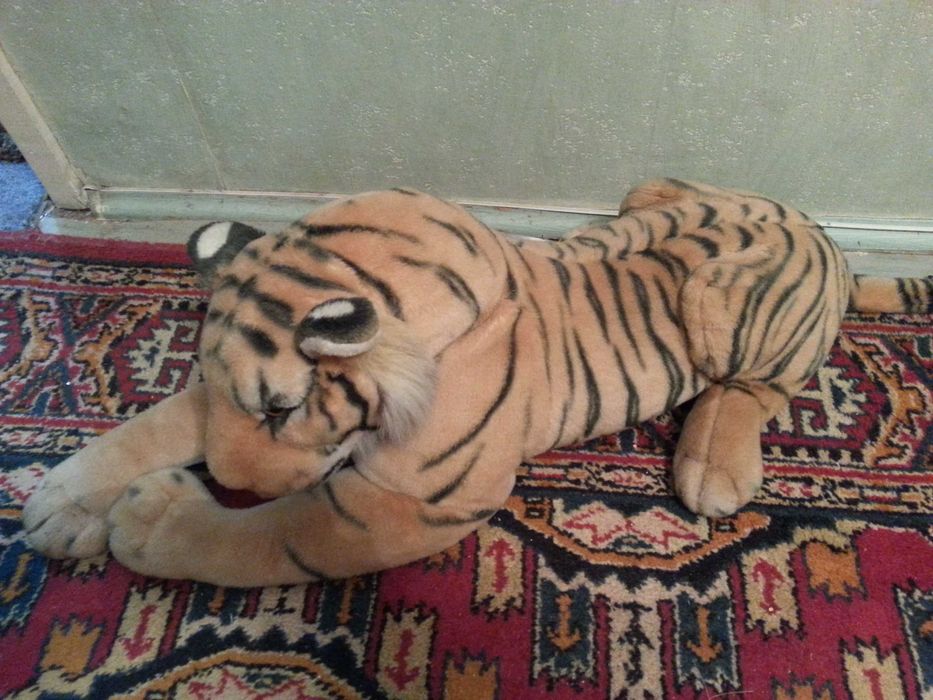 Тигр мягкая большая игрушка  б.у в хорошем состоянии