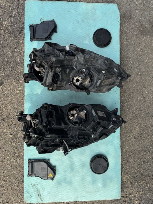 Golf 7 комплект фарове ксенон Валео