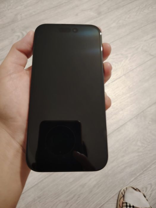 Продам 16 айфон, без единого коцика