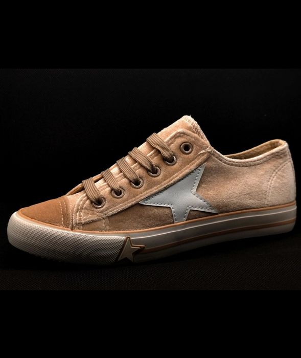 Tenisi dama.catifea bej cu steluță