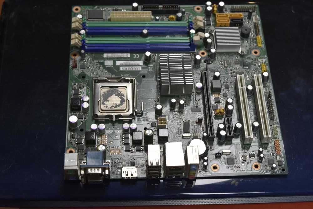 Дънна платка Lenovo  MTQ45MK  - Intel P45 Chipset DDR3 775
