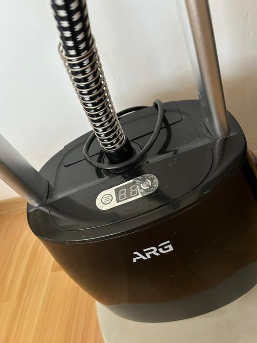 Продам б/у паровой утюг