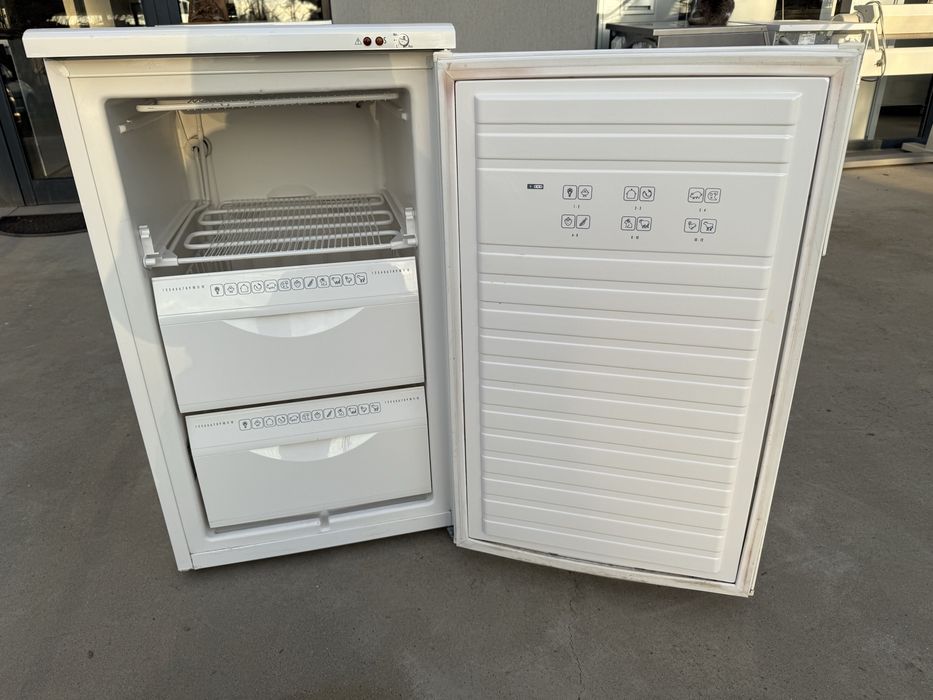 Малък фризер Привилег