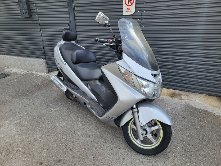 Suzuki Burgman 400