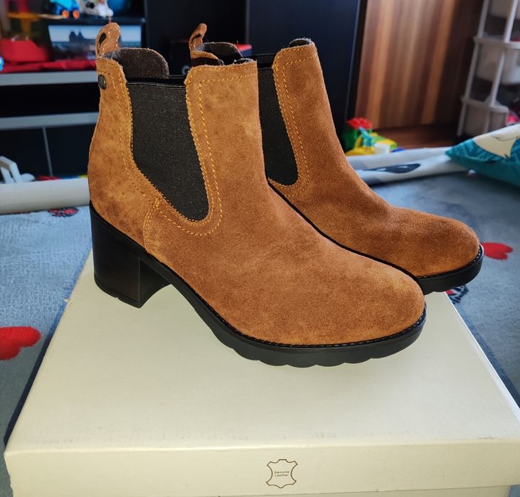 Botine Lasocki piele întoarsă Nr 38