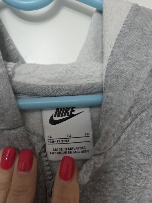 Яке за момче на 11-12 години и горнища Nike  12-13-14 г