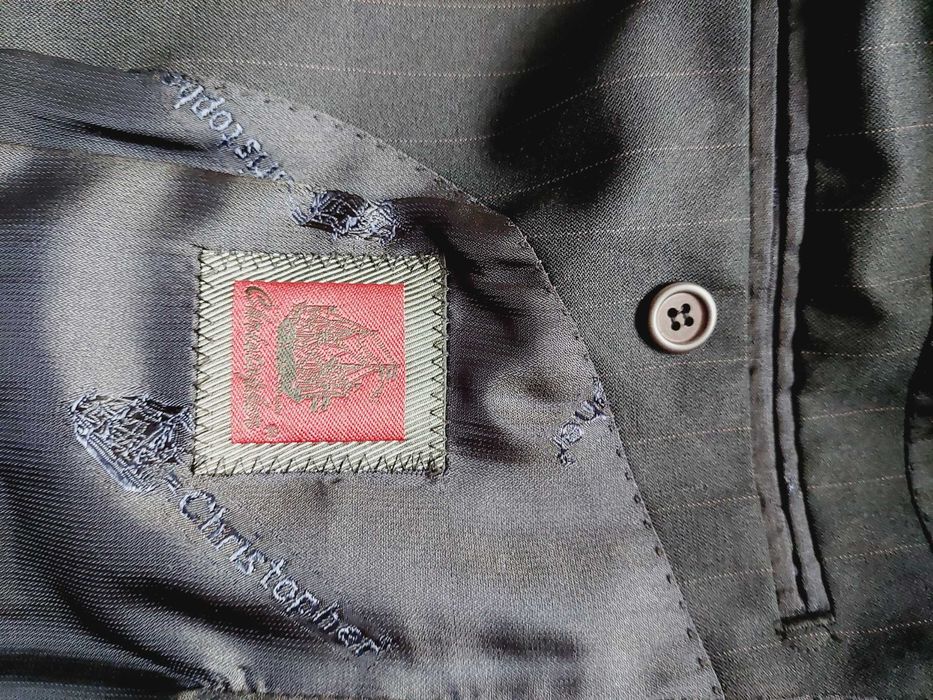 Стилен мъжки костюм