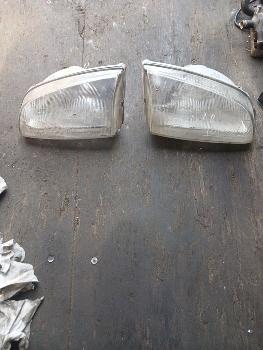 Фара Тоета Старлет в оригинале