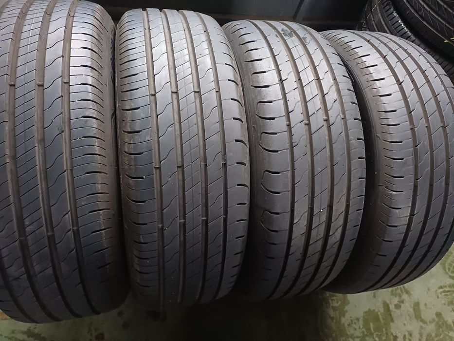 Гуми 205/60/16 Гудиар