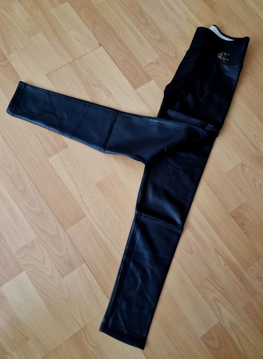 Colanti Calvin Klein vatuiti,sezonul rece, logo metalic
