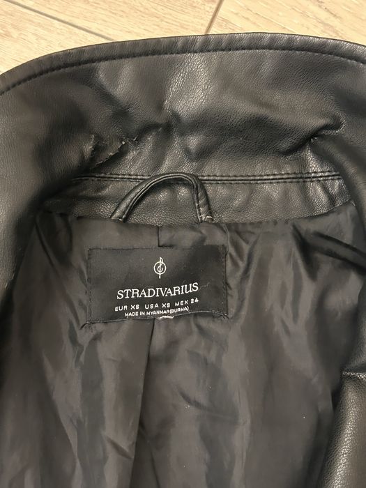 Дамско кожено яке Stradivarius