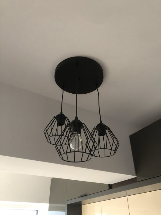 Instalez suport tv perete . Montaj corpuri iluminat