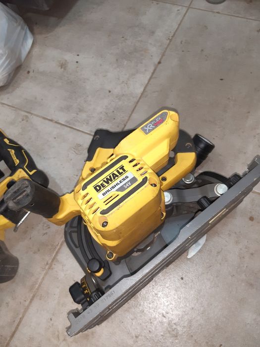 Circular de mina Dewalt DCS 520 ,DCS 573