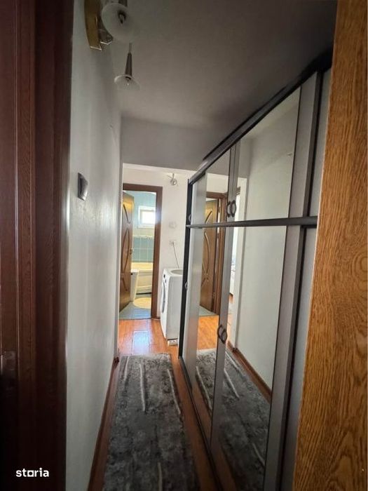 Apartament 3 camere. 50.16 mp, zona Craiovita Noua — fotografia 3