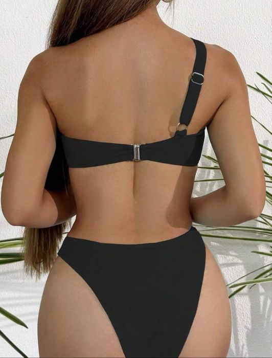 Бански костюм тренд