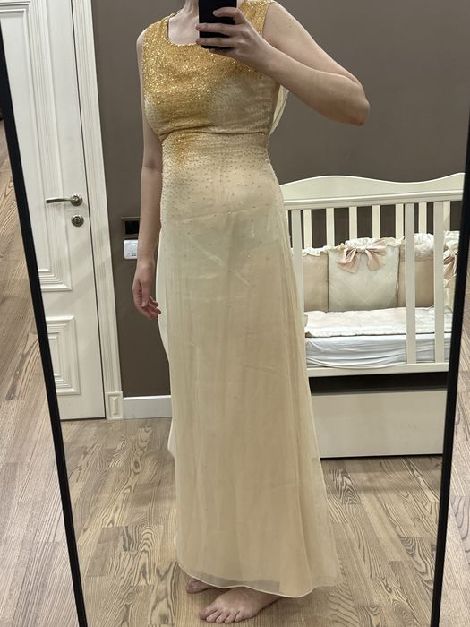 Длинное вечернее платье