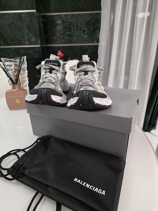 Balenciaga Cargo