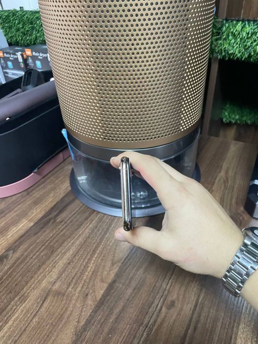 iPhone xs 64 gb chroshna