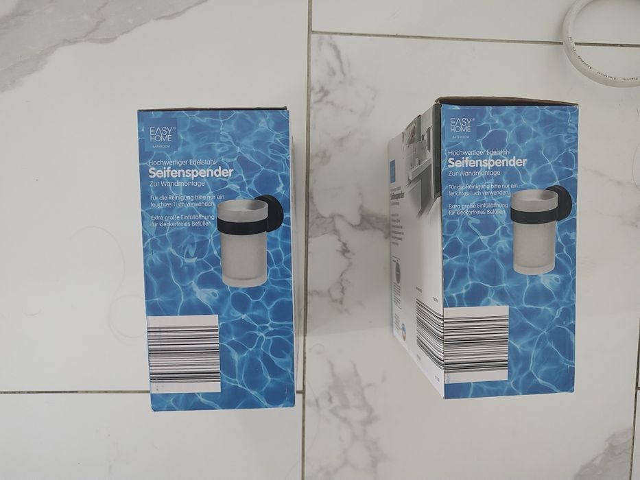 НОВИ! Дозатор/и за течен сапун, сапунерка черно бели