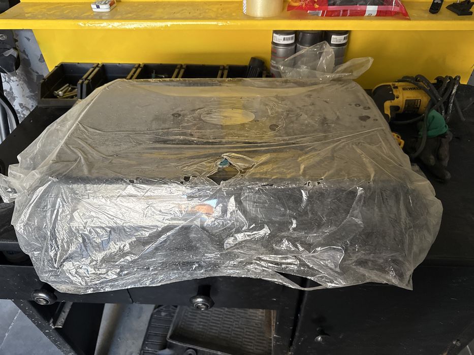 Продам боковой бокс TANK 300