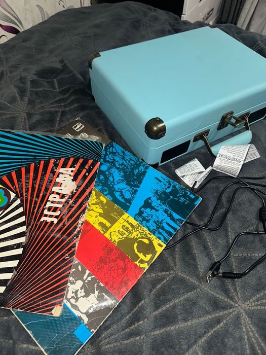 Виниловый проигрыватель Верный