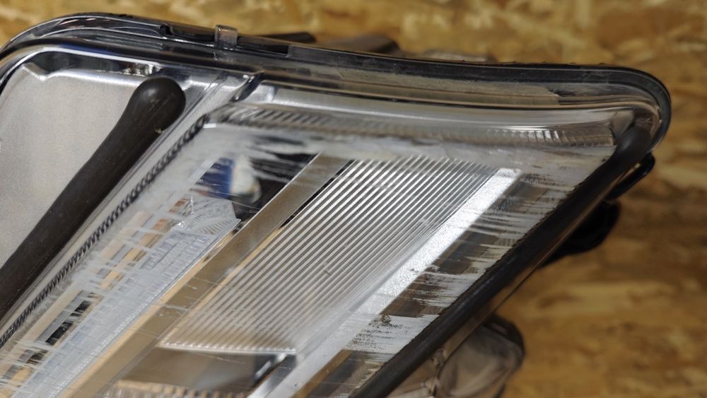 Ляв фар за Волво ФХ5 Volvo FH5 FH4B  Full LED