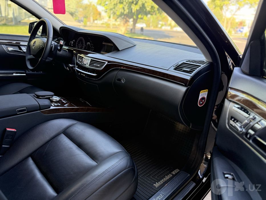 Mercedes-Benz W221 S450L 4Matic
