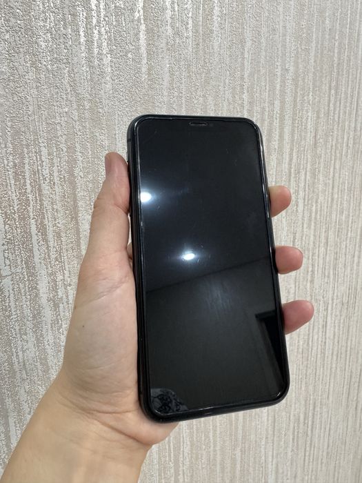 Продам iPhone 11