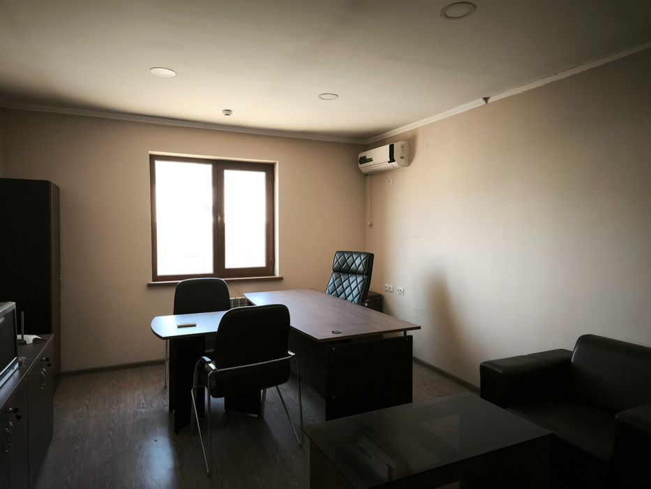 Yu  Холодильный комплекс на 1100тонн, участок земли 34 сотки