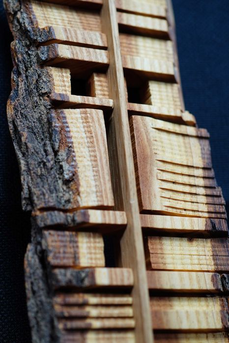 Стенна пластика маска