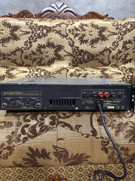Yamaha CP 2000                  I