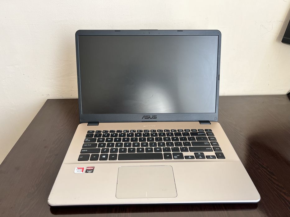 Asus videocarta + SSD