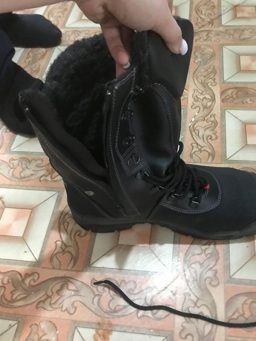 Продаю сапоги новые