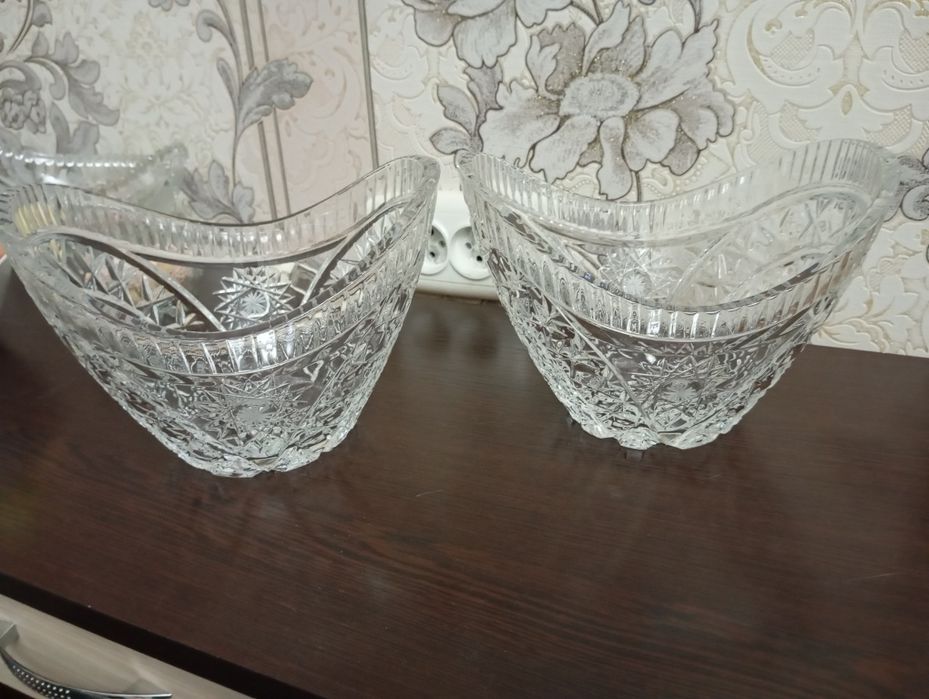 Хрустальные вазы (пара)